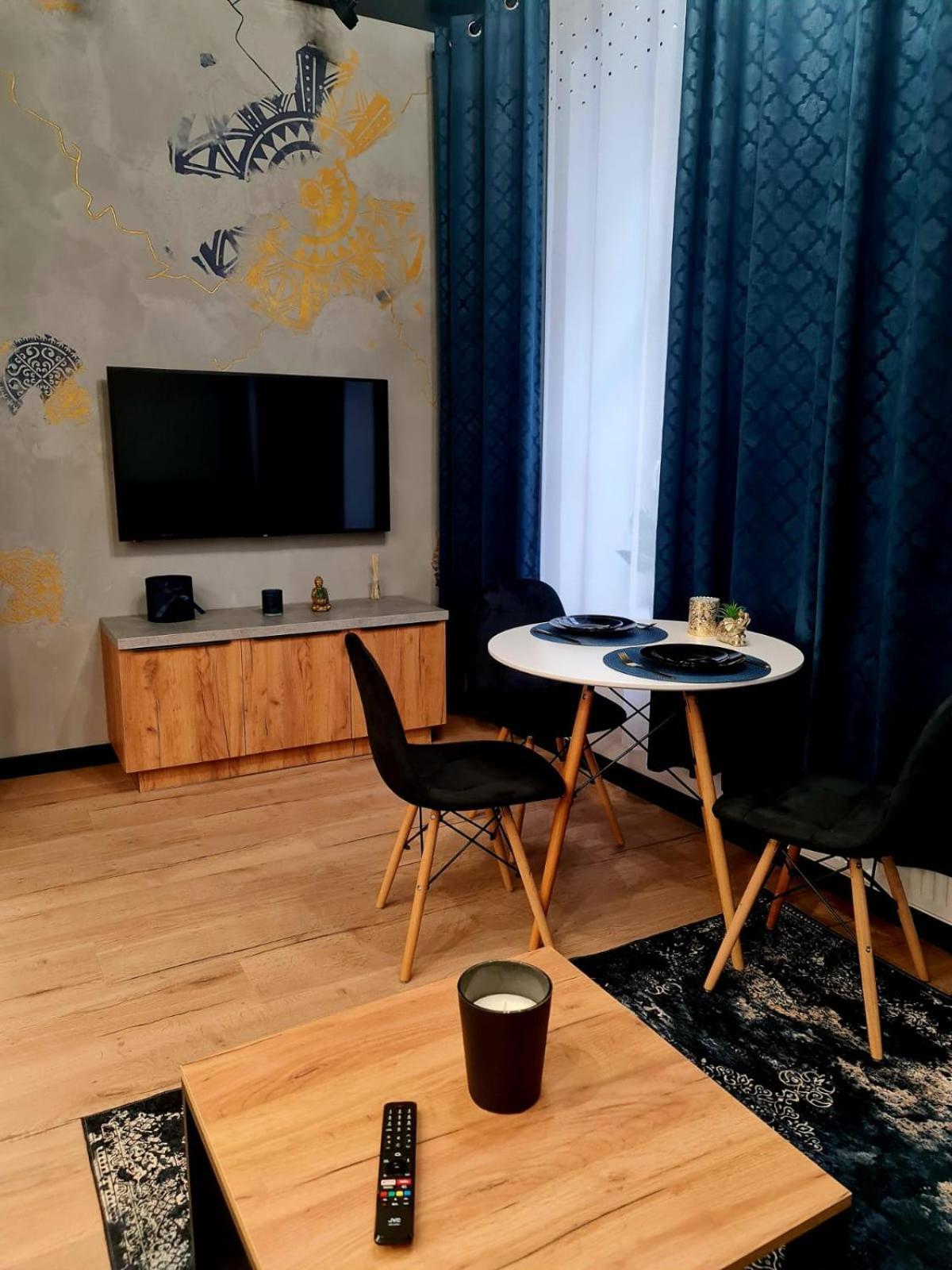 Hola Apartamenty Piotrkowska Łódź Exterior foto